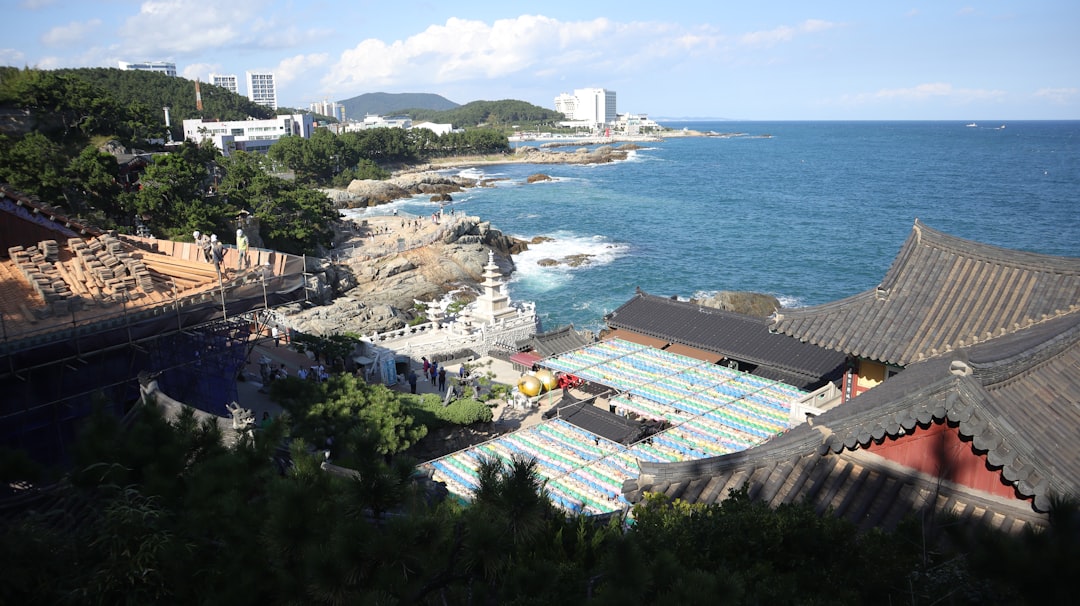 부산에서 동굴 탐험? 세계 최고 깊이 동굴 이야기 - Busan | Secret World Trip Planner