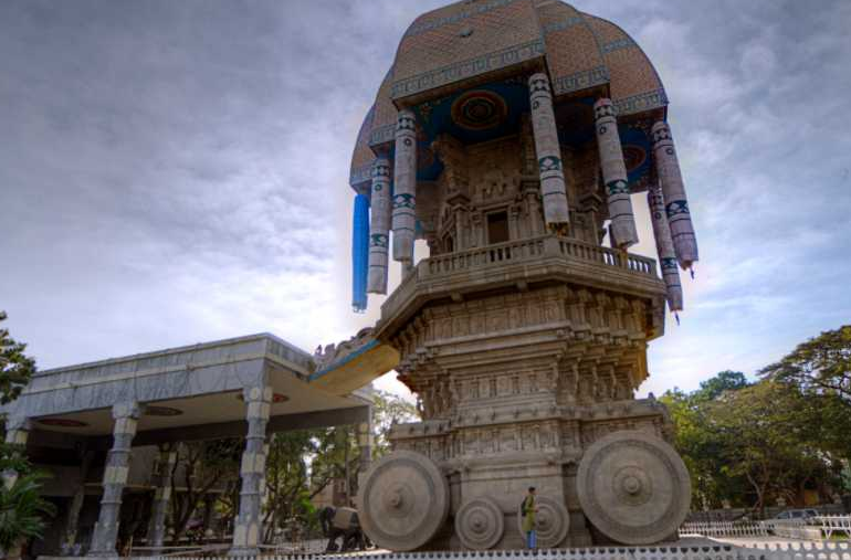 Chennai: Valluvar Kottam - Chennai | Secret World Trip Planner
