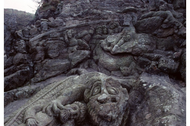 Las esculturas rupestres de Abbe Foure - Saint-Malo | Secret World Trip Planner