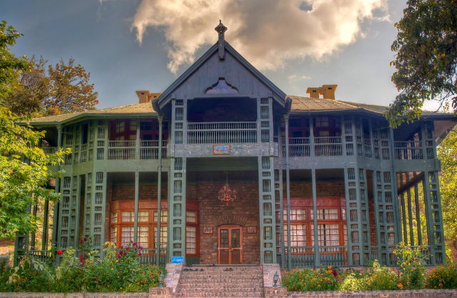 Residencia Quaid-e-Azam - Ziarat | Secret World Trip Planner