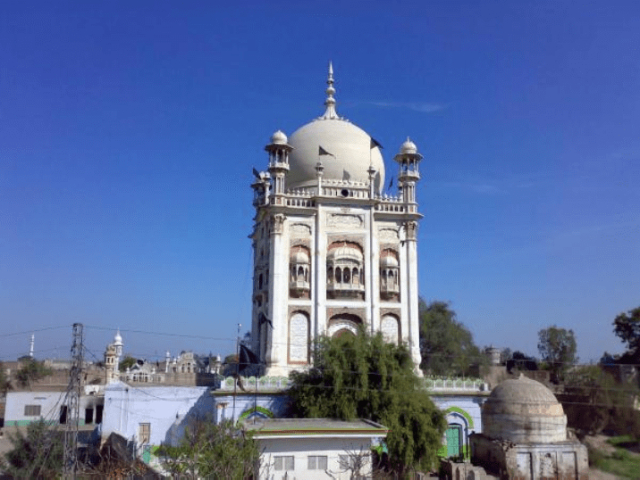 Храм Исмаила Шаха Бухари - Chiniot | Secret World Trip Planner