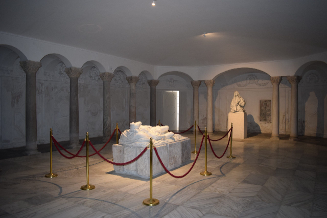 Basilique de Santa Maria Maggiore - Cathédrale - Capua | Secret World Trip Planner