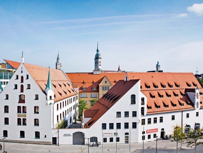 Münchner Stadtmuseum (സിറ്റി മ്യൂസിയം) - München | Secret World Trip Planner