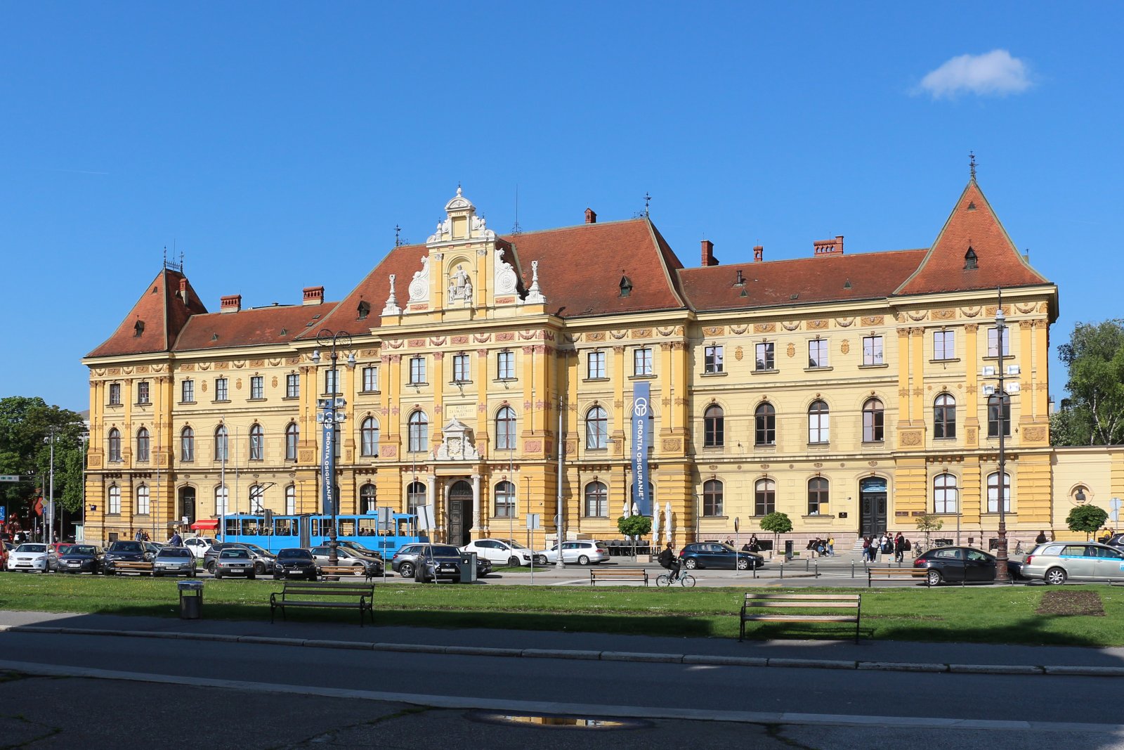 Музей на изкуствата и занаятите в Загреб - Zagreb | Secret World Trip Planner