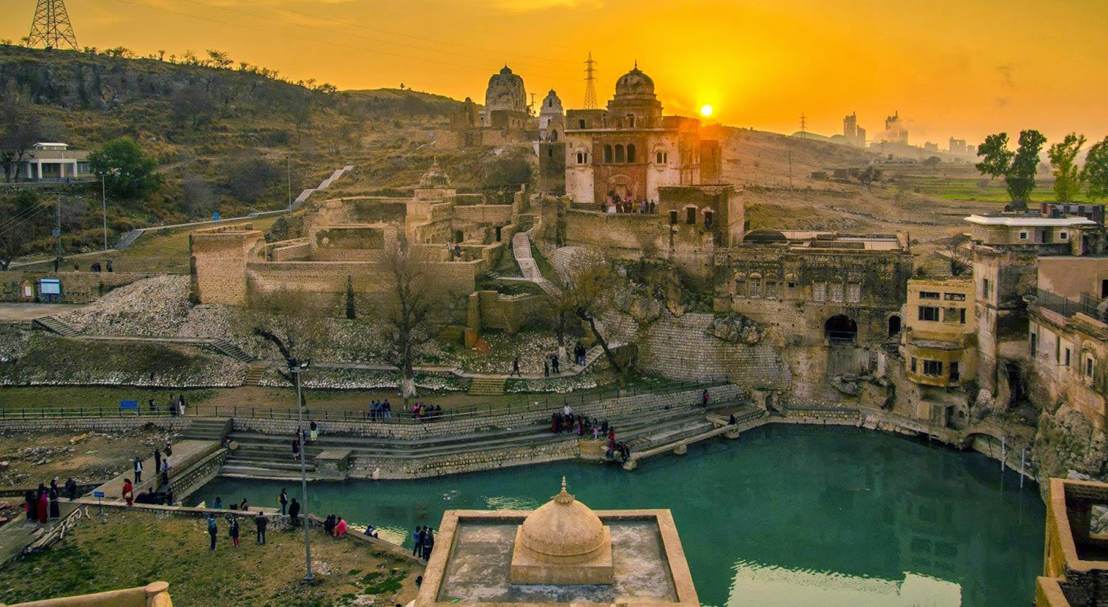 Katas Raj temple in Pakistan - Katas | Secret World Trip Planner