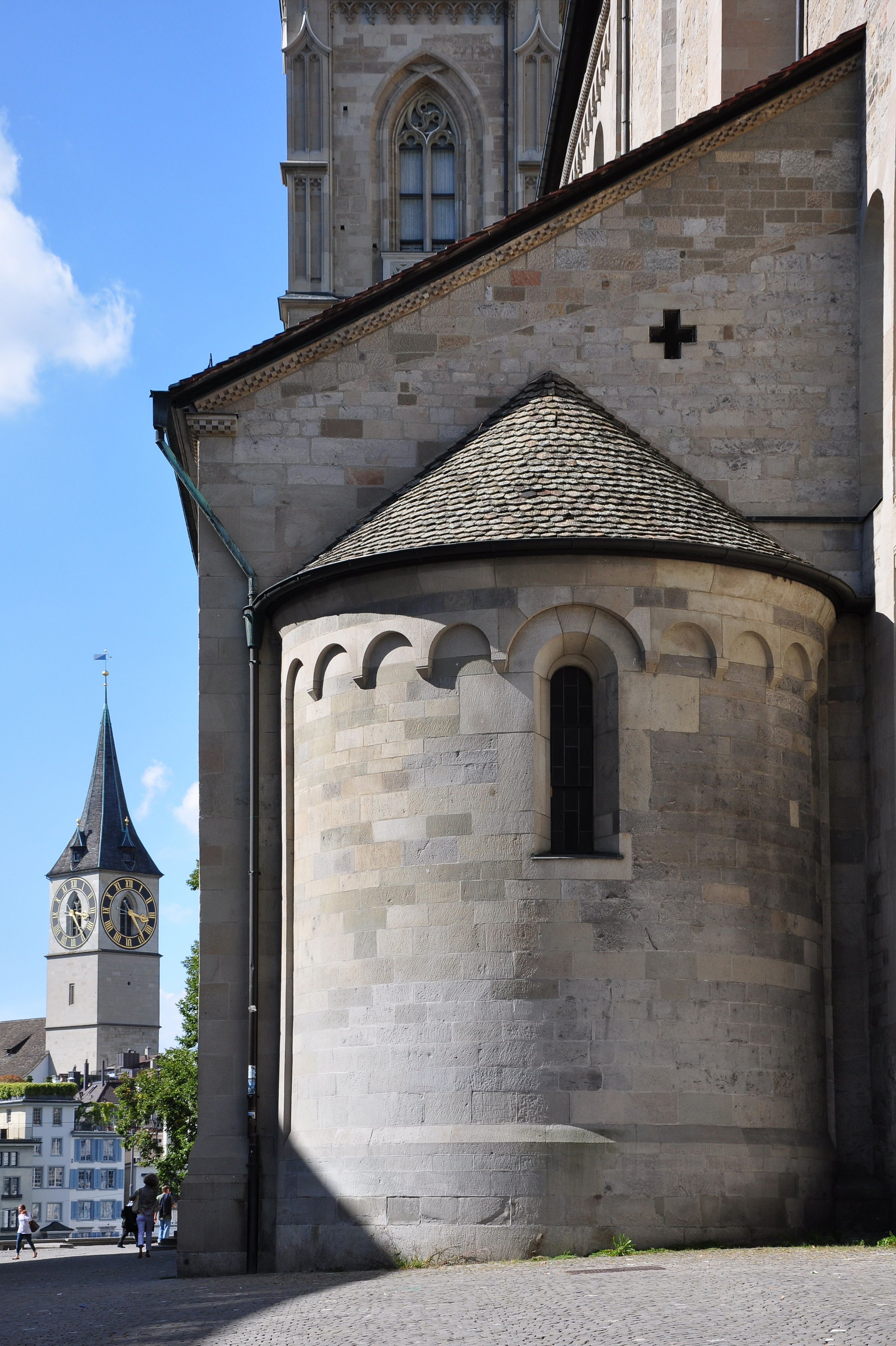 “Great Minister” church( Grossmünster ) - Zürich | Secret World Trip Planner