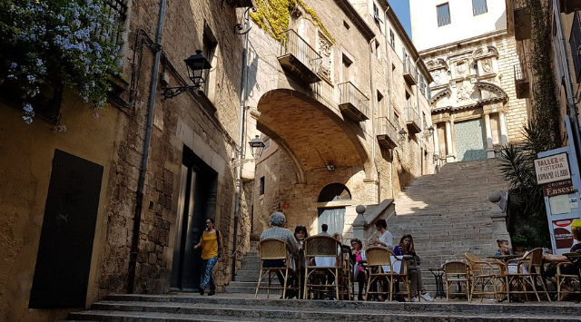 La Pujada de Sant Domènec - una gemma nascosta di pietra, silenzio e storie - Girona | Secret World Trip Planner