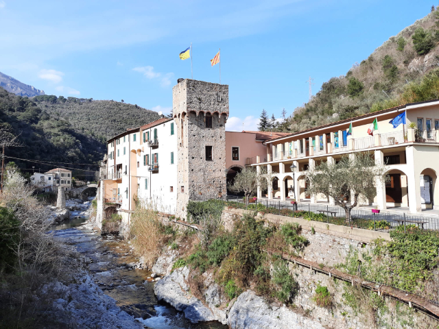 Alla scoperta delle antiche vie del sale - Zuccarello | Secret World Trip Planner