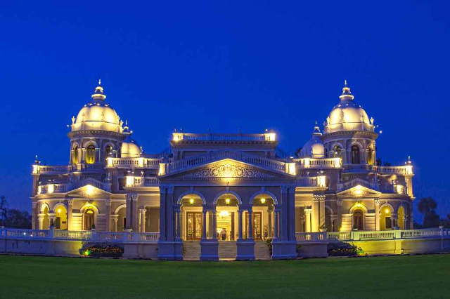 Гульзар Махал - Bahawalpur | Secret World Trip Planner