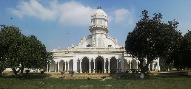 Biblioteca centrale di Bahawalpur - Bahawalpur | Secret World Trip Planner