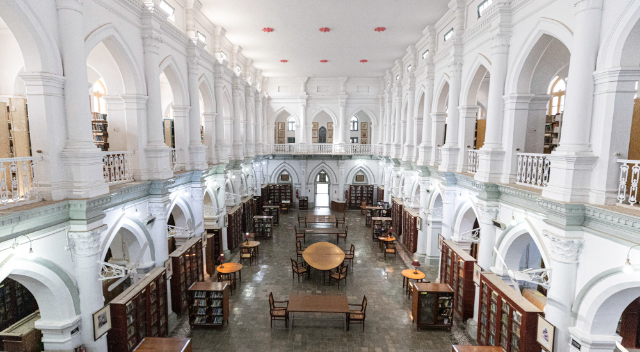 Biblioteca centrale di Bahawalpur - Bahawalpur | Secret World Trip Planner