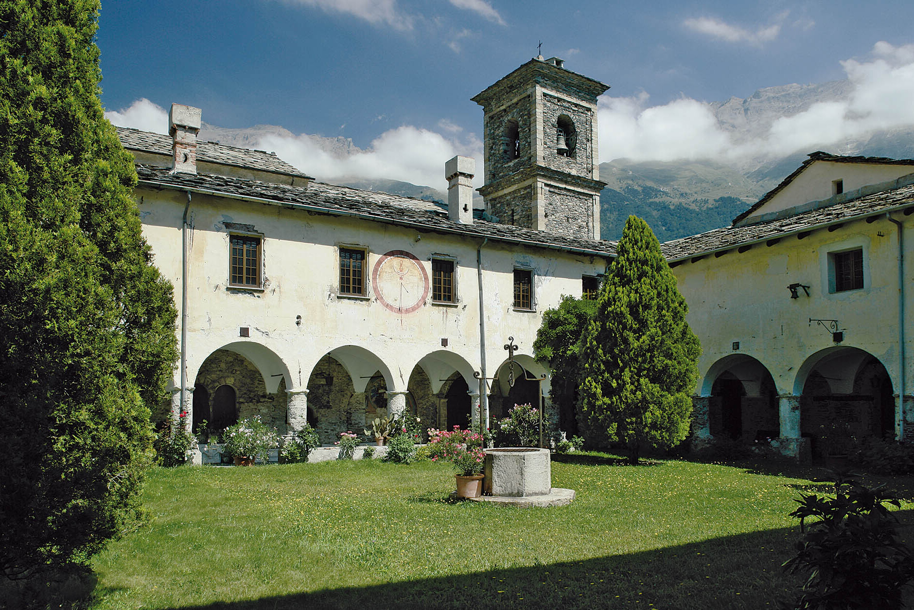 Нованеса Гэгээнтэн аббис - San Pietro | Secret World Trip Planner