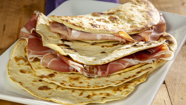 A Piadina da Romaña - Rimini | Secret World Trip Planner