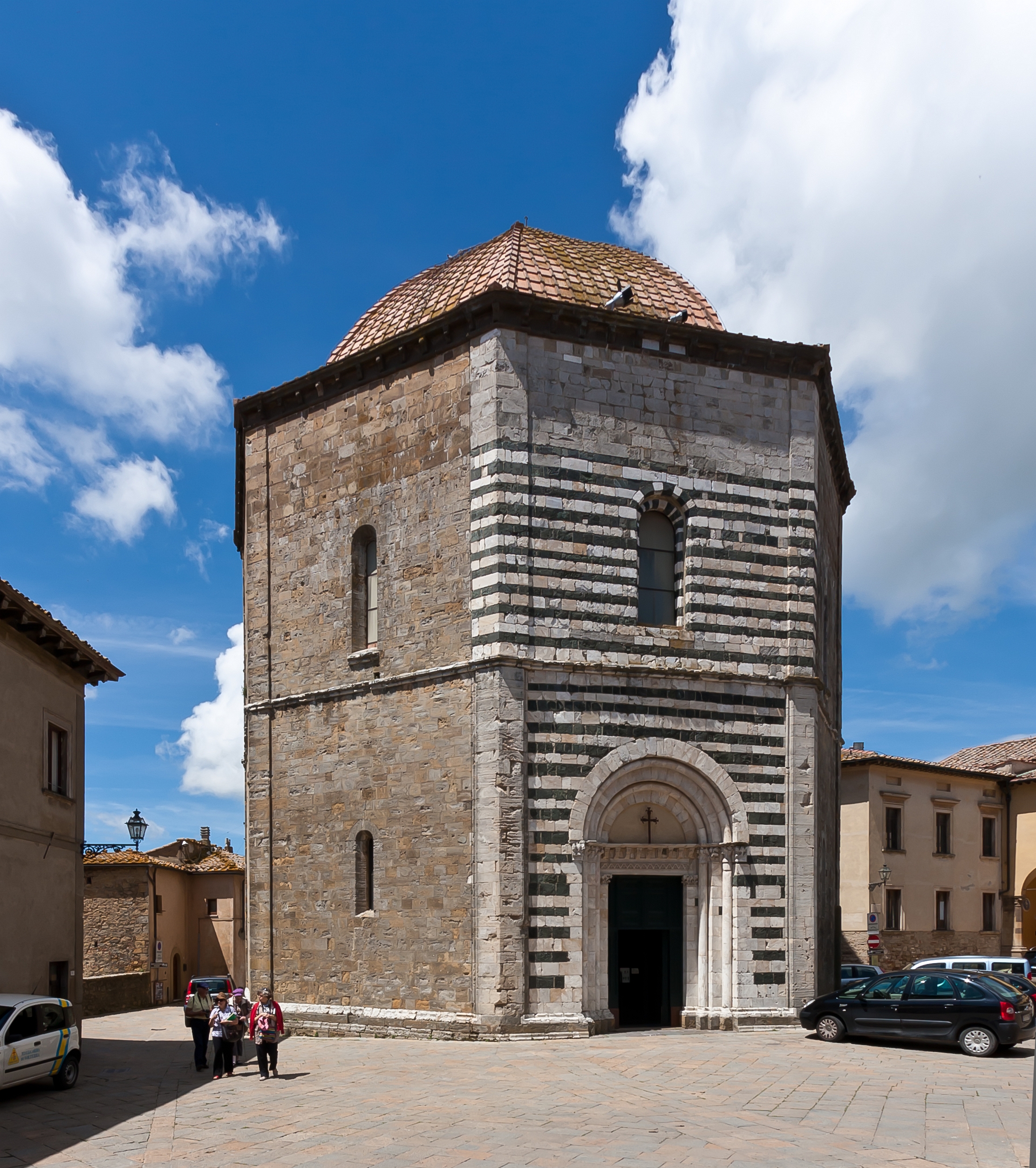 Baptistérium San Giovanni vo Volterre - Volterra | Secret World Trip Planner
