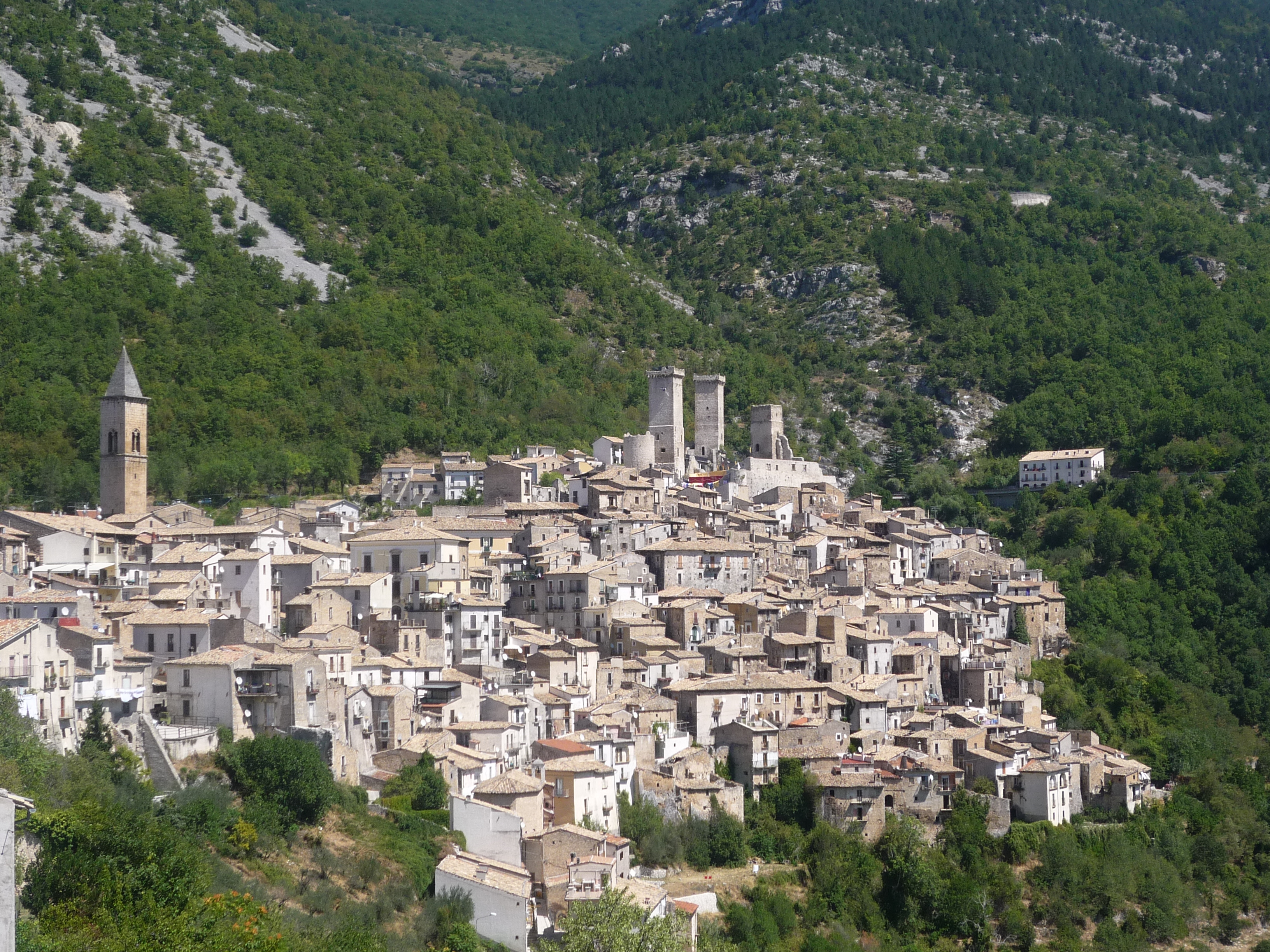 Pacentro borgo delle Torri