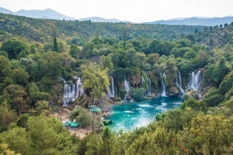 Kravicas vattenfall, Bosnien — Studenci