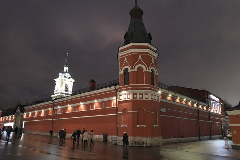 波克罗夫斯基修道院在莫斯科 - Moskva | Secret World Trip Planner