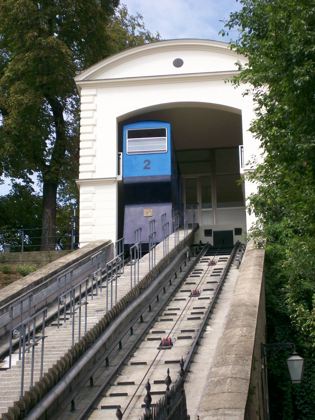 Zagreb: The shortest funicular in the world - Zagreb | Secret World Trip Planner