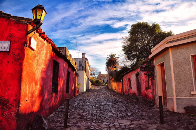مستعمره ساکرامنتو - Colonia Del Sacramento | Secret World Trip Planner