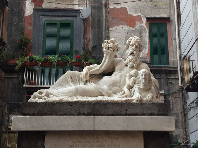 Estatua del Dios Nilo - Napoli | Secret World Trip Planner
