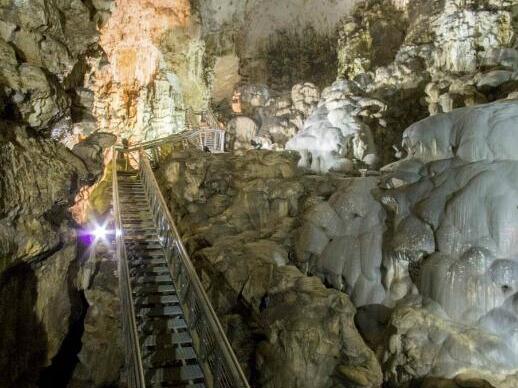 Kyuk Monte, Kaliporniya - Costacciaro | Secret World Trip Planner