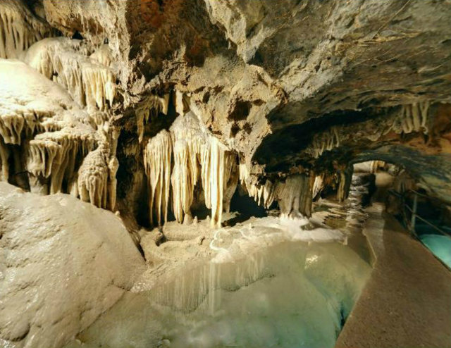 Grotta Del Vento