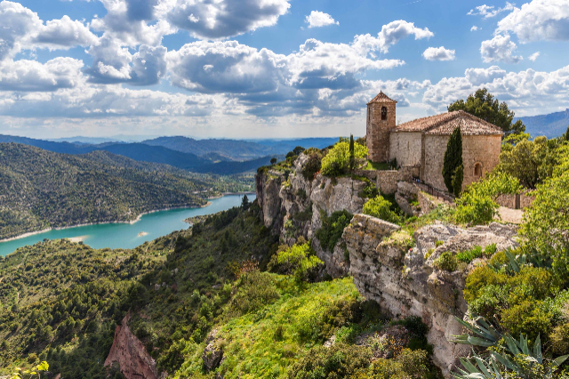 Tôi đến từ Priorat - Priorat | Secret World Trip Planner