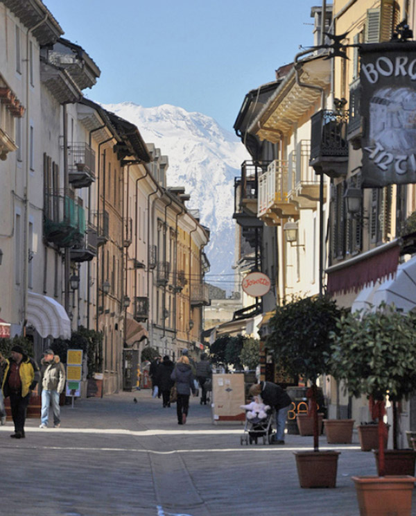 అయోస్టా - Aosta | Secret World Trip Planner