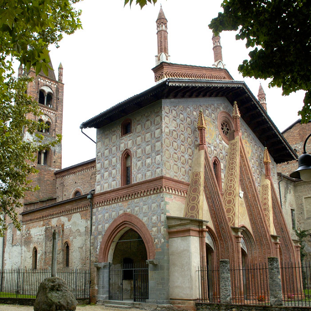 Santo António de Ranverso - Sant'Antonio di Ranverso | Secret World Trip Planner