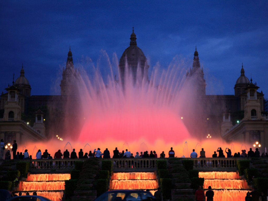 ਮੋਂਟਜੁਇਕ ਦਾ ਮੈਜਿਕ ਫੁਹਾਰਾ - Barcelona | Secret World Trip Planner