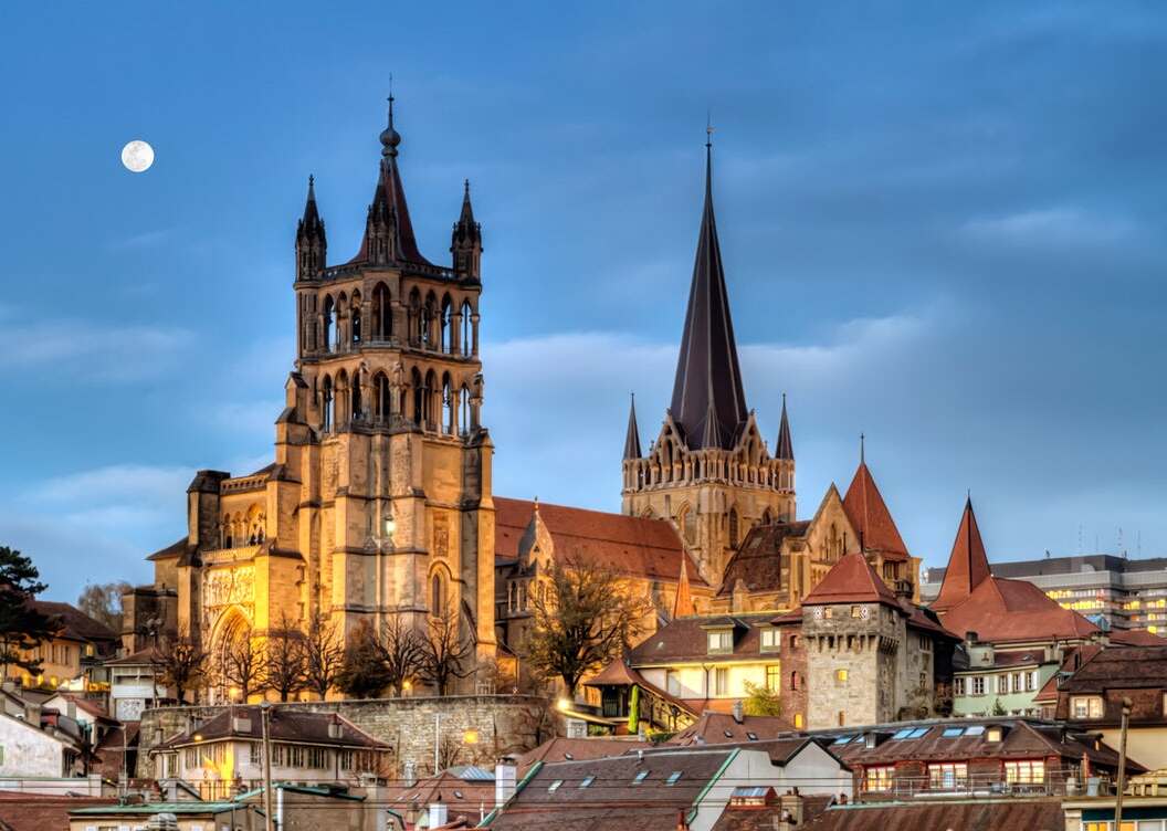 Den majestätiska Notre-Dame-katedralen i Lausanne - Lausanne | Secret World Trip Planner