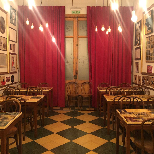 LA CUMPARSITA Cea e espectáculo de tango. - Montevideo | Secret World Trip Planner