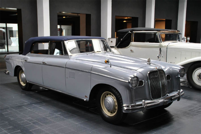 میوزیم برائے تاریخی Maybach کاریں نیومارکٹ - Neumarkt in der Oberpfalz | Secret World Trip Planner
