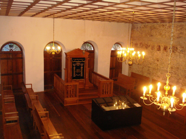 Synagogue Kahal Zur Israel - PE | Secret World Trip Planner