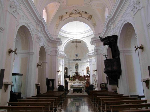 Simbahan ng mga Santo Pedro at Pablo - Morano Calabro | Secret World Trip Planner