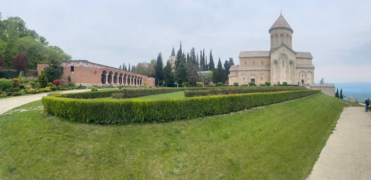 圣尼诺在Bodbe修道院 - Sighnaghi | Secret World Trip Planner