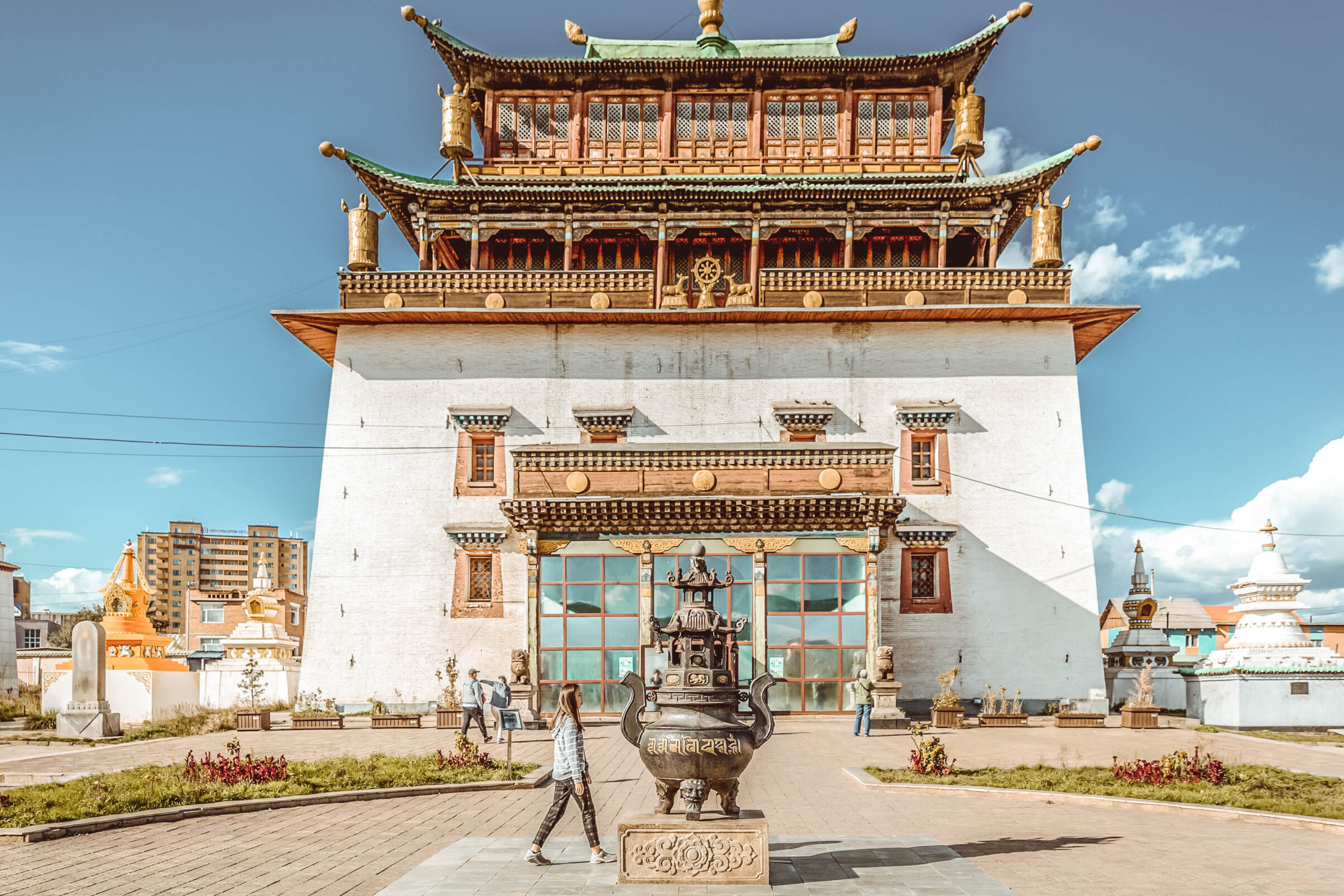 Gandantegchinlen Biara, Ulaanbaatar, Mongolia - Ulan Bator | Secret World Trip Planner