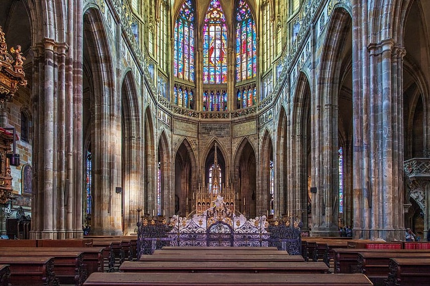 Katedrala Sv. - III. nádvo?í 48/2 | Secret World Trip Planner