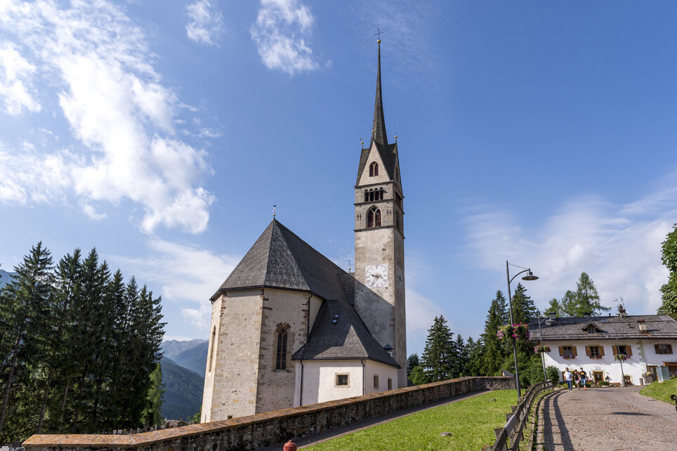 Kisha e San Giovannit Në Vigo di Fassa - Pieve Di San Giovanni | Secret World Trip Planner