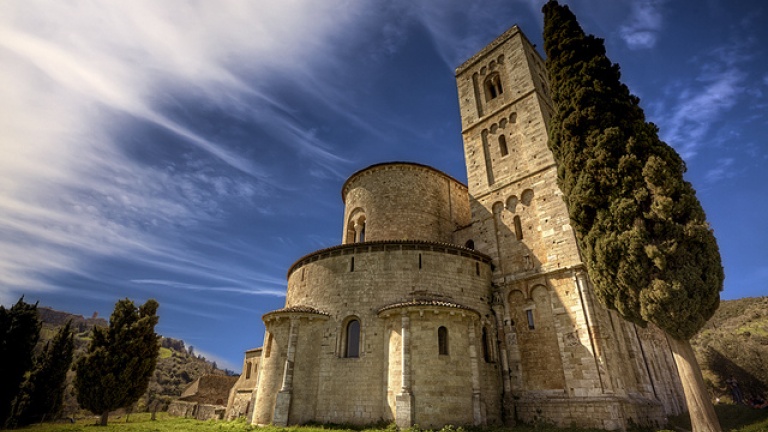 อาราม Sant'Antimo - Castelnuovo dell'Abate | Secret World Trip Planner