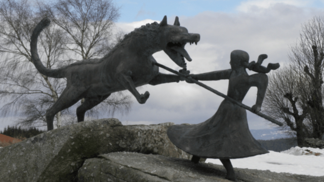 Monumento a la Bete du Gévaudan - Auvers | Secret World Trip Planner