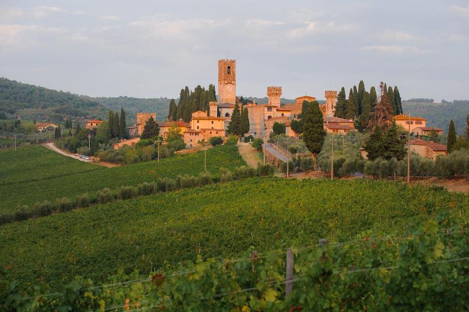 Passignano'daki San Michele Arcangelo Manastırı - Badia A Passignano | Secret World Trip Planner