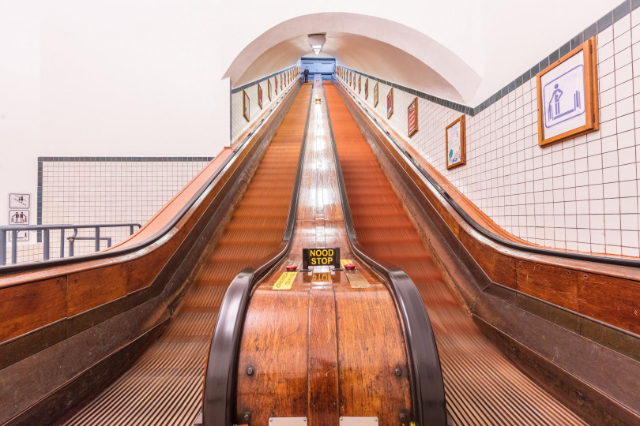 تونل سنت آنا - Antwerpen | Secret World Trip Planner