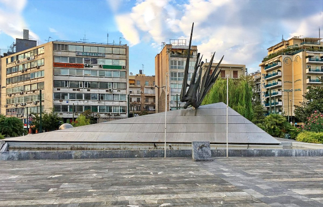 Denkmal für die gefallenen Flieger, Athen, Griechenland - Athina | Secret World Trip Planner