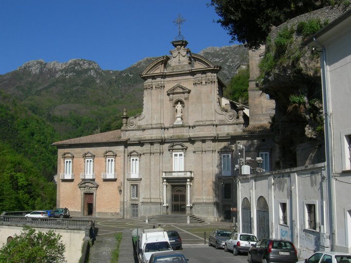 Abadia De La Santíssima Trinitat: una j ...