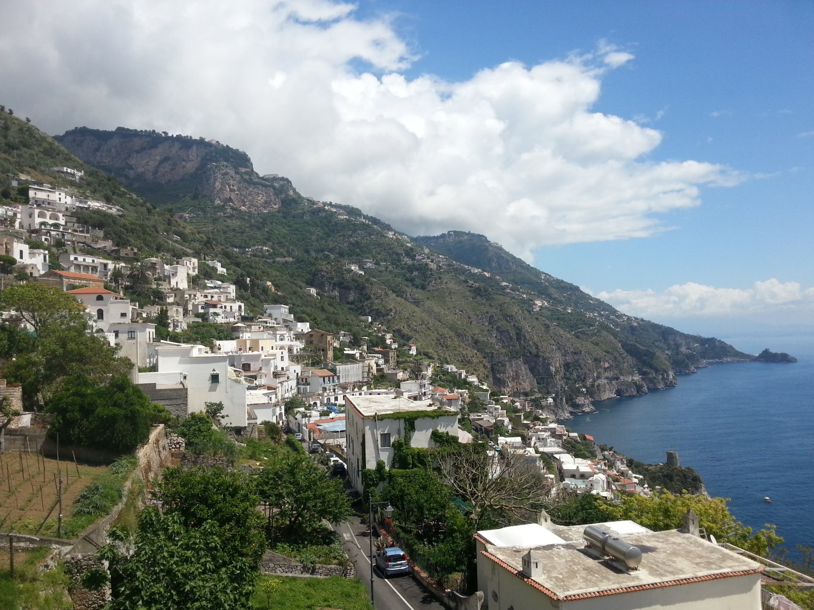 Dalam kontras ke Positano, Tunes diam-diam dan senyap - Praiano | Secret World Trip Planner