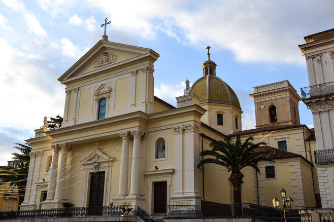 Katedral Santi Pietro e Paolo di Lamezia Kejiranan - Lamezia Terme | Secret World Trip Planner