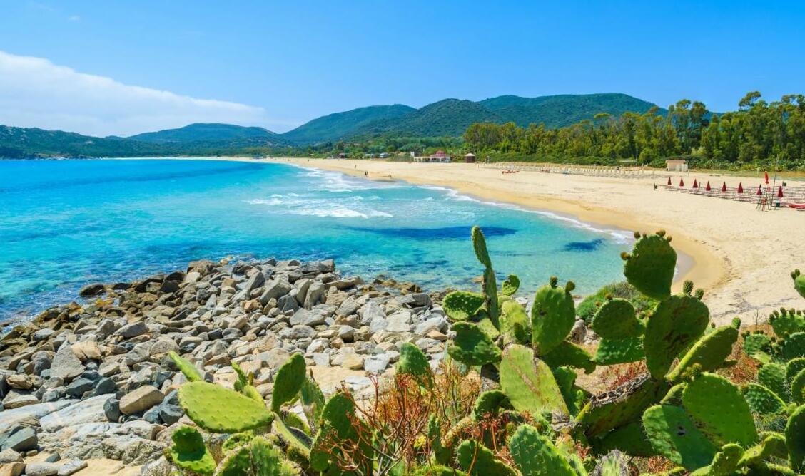 Da Villasimius si prende la strada provinciale 18 per alcuni chilometri, un tratto panoramico c - Castiadas | Secret World Trip Planner