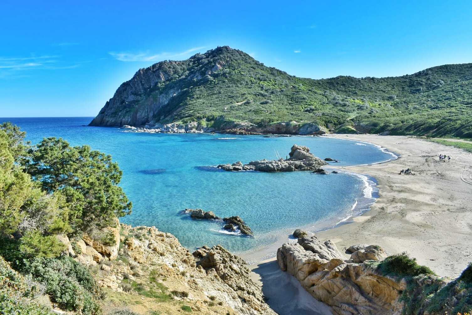 Spiaggia di S'Illixi: nella natura - Capo Ferrato | Secret World Trip Planner