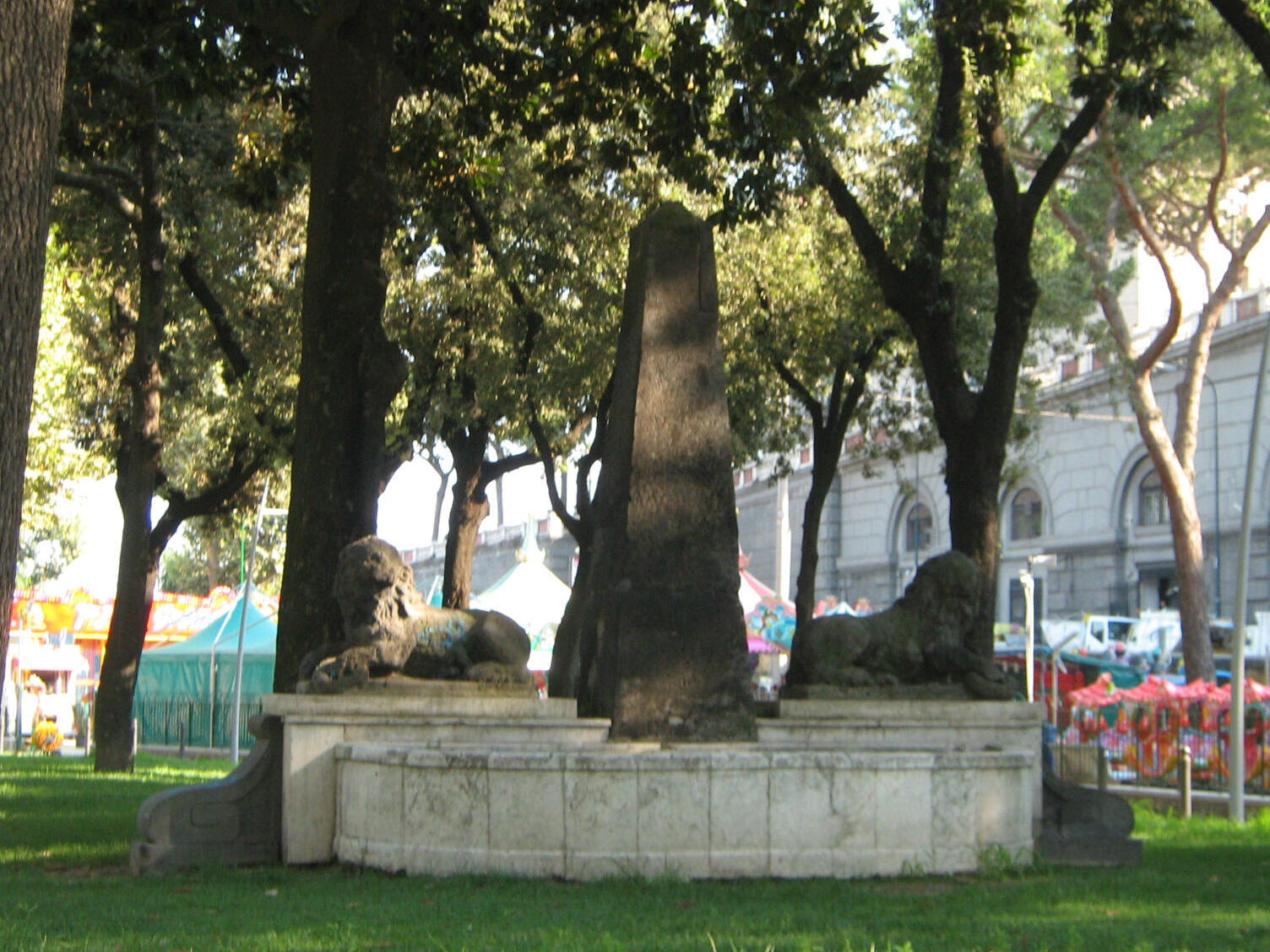 Sumbering singa, dibangun ing 1788 dening Francesco Sicuro, iki salah siji saka thr - Via Ammiraglio Ferdinando Acton | Secret World Trip Planner